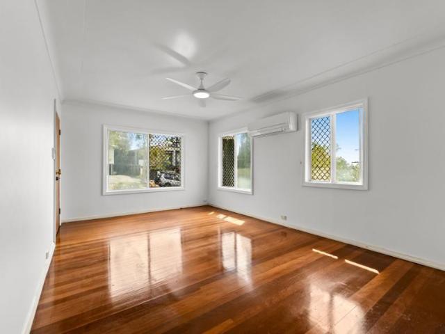 House for sale in Camp Hill, Greater Brisbane
