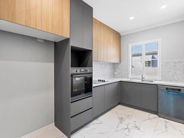 House for rent in Cannon Hill, Greater Brisbane