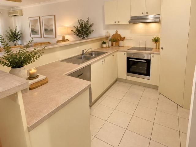 House for sale in Carindale, Greater Brisbane