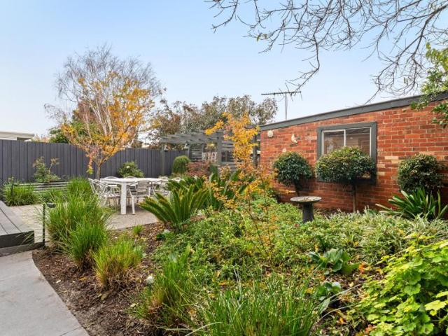 House for sale in Caulfield South, Melbourne