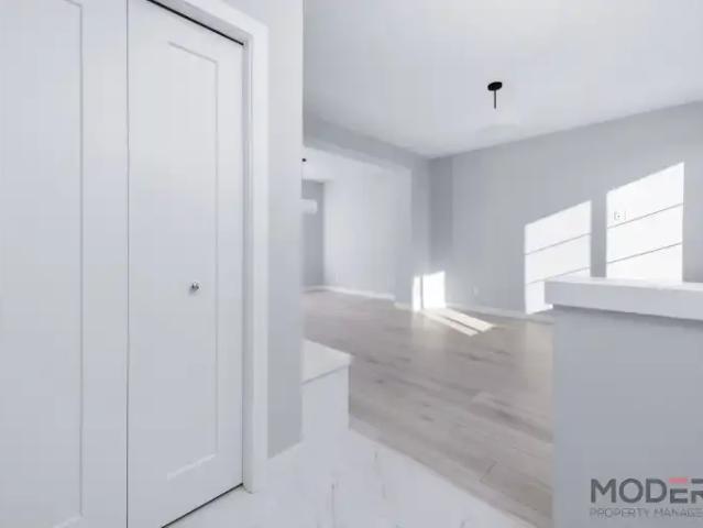 House for rent in Chestermere, Alberta