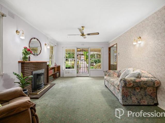 House for sale in Chirnside Park Country Club Estate, Melbourne