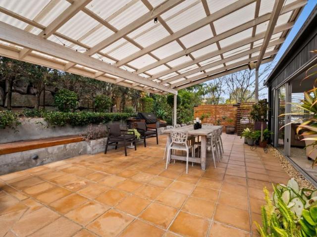 House for sale in Coorparoo, Greater Brisbane