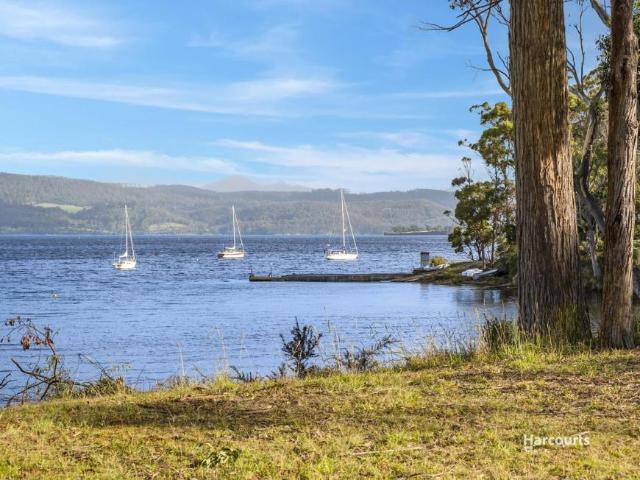 House for sale in Deep Bay, Huon Valley