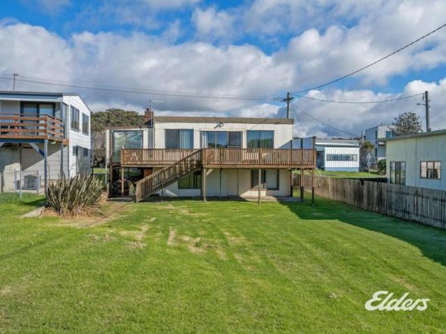 House for sale in Edgcumbe Beach, Circular Head