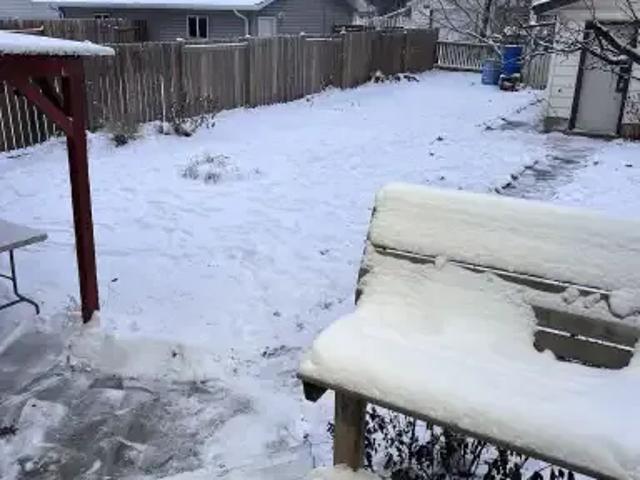 House for rent in Wedgewood, Alberta