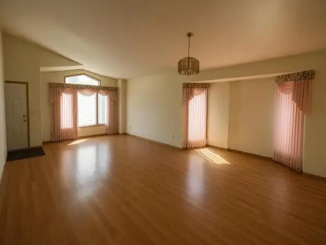 House for rent in Wedgewood, Alberta