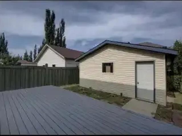 House for rent in Wedgewood, Alberta