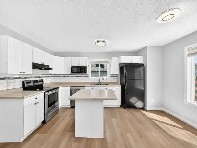House for rent in Wedgewood, Alberta