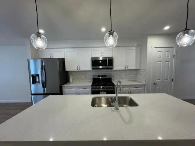 House for rent in Wedgewood, Alberta