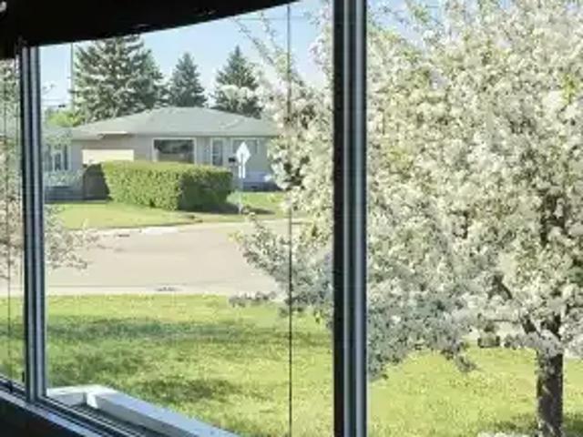 House for rent in Wedgewood, Alberta