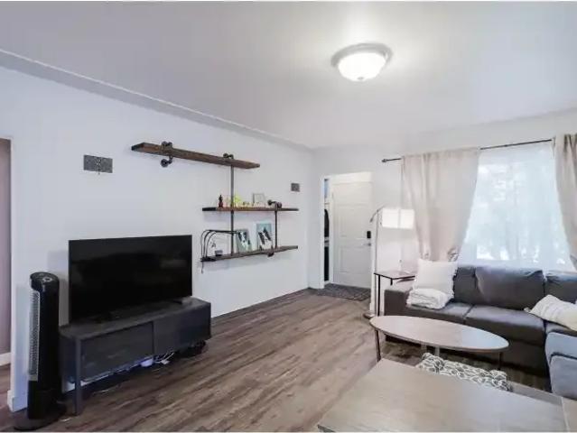 House for rent in Queen Alexandra, Edmonton