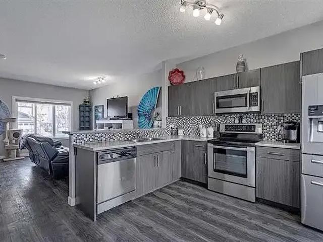 House for rent in Wedgewood, Alberta
