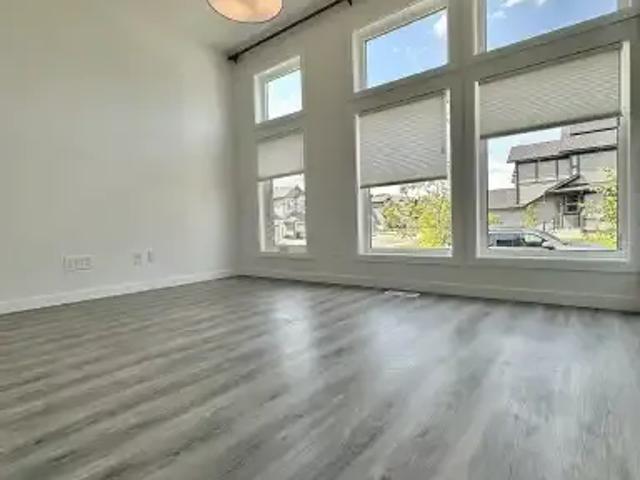 House for rent in Wedgewood, Alberta