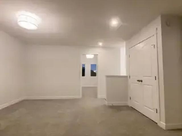 House for rent in Wedgewood, Alberta