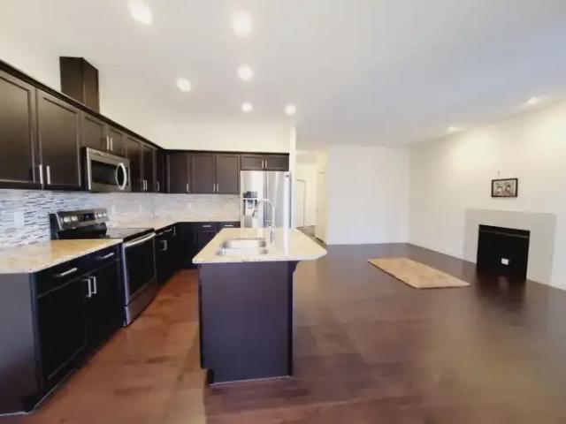 House for rent in Hawks Ridge, Edmonton