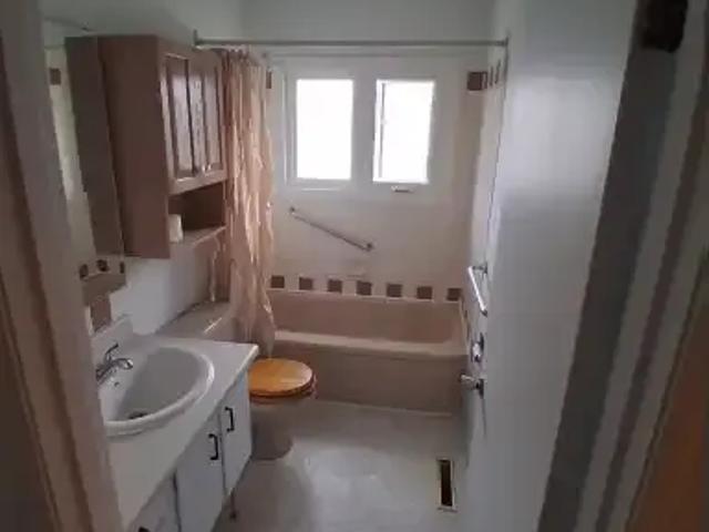 House for rent in Wedgewood, Alberta