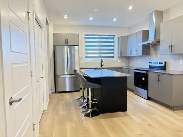 House for rent in Wedgewood, Alberta