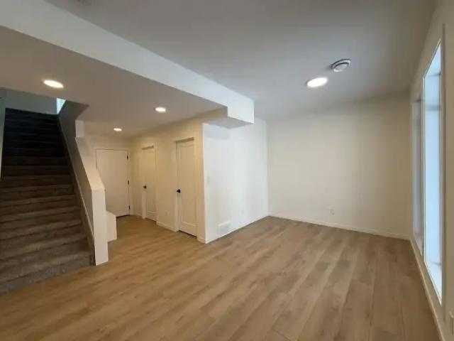House for rent in Wedgewood, Alberta