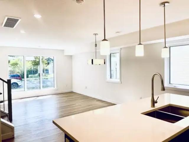 House for rent in Wedgewood, Alberta