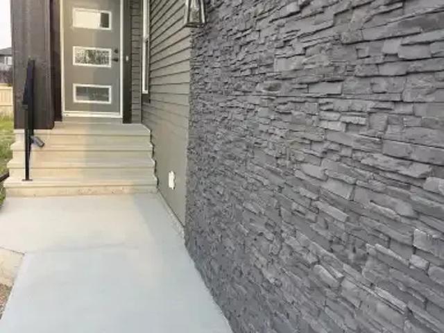 House for rent in Wedgewood, Alberta