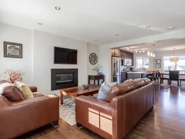 House for rent in Wedgewood, Alberta