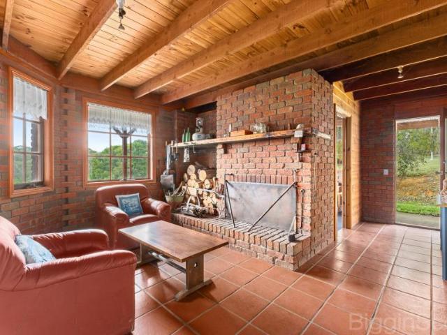 House for sale in Eganstown, Victoria