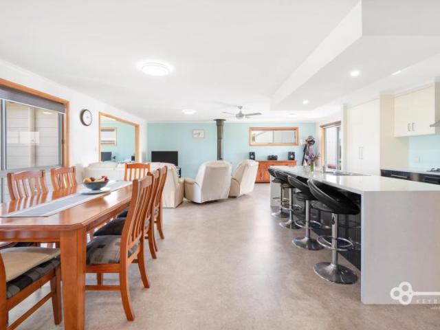 House for sale in Eight Mile Creek, South Australia