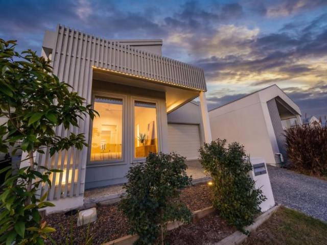 House for sale in Latitude Neighbourhood, Greater Brisbane