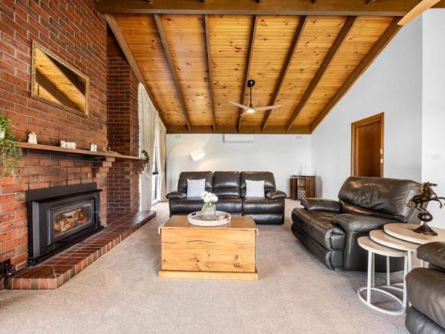 House for sale in Gisborne South, Shire of Macedon Ranges