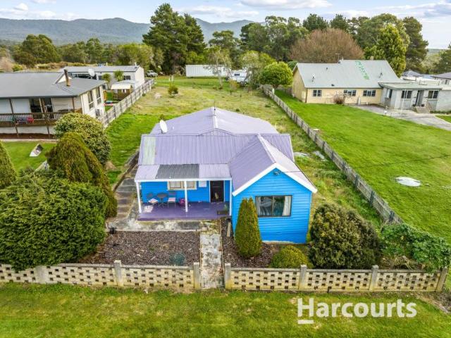 House for sale in Gladstone, Dorset