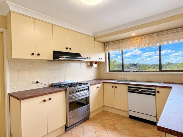 House for sale in Glenvale, Toowoomba Regional