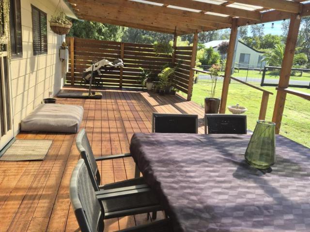 House for sale in Victoria