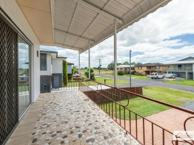 House for sale in Grafton