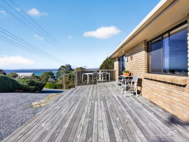House for sale in Greens Beach, West Tamar