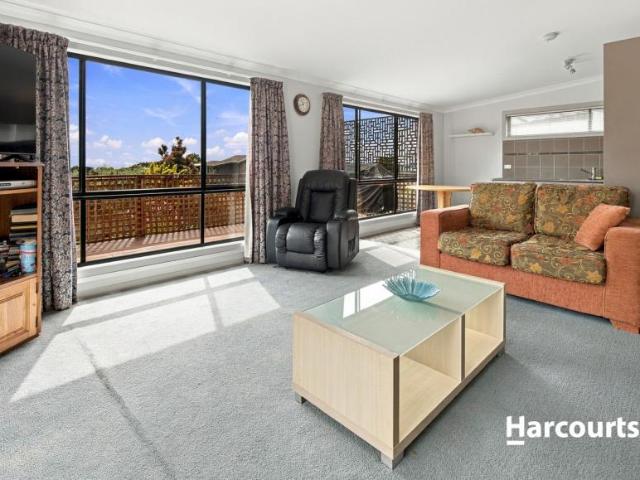 House for sale in Greens Beach, West Tamar