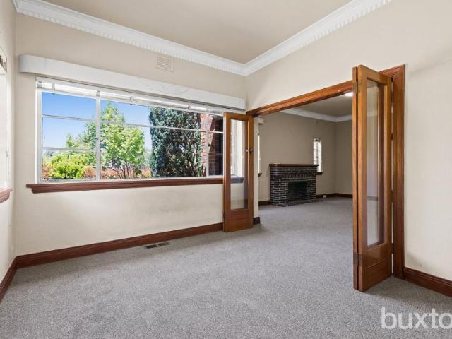 House for rent in Hampton East, Melbourne