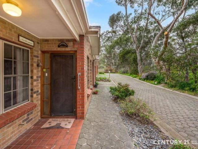 House for sale in Victoria