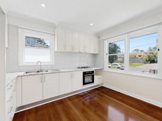 House for rent in Heidelberg West, Melbourne