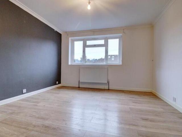 House for rent in High Wycombe, Totteridge