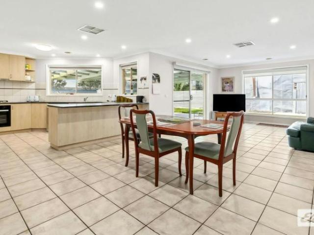 House for sale in Howlong, Federation Council