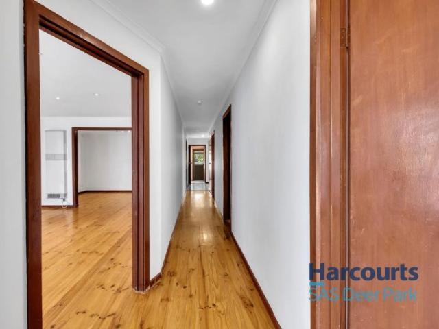 House for sale in Kings Park, Melbourne