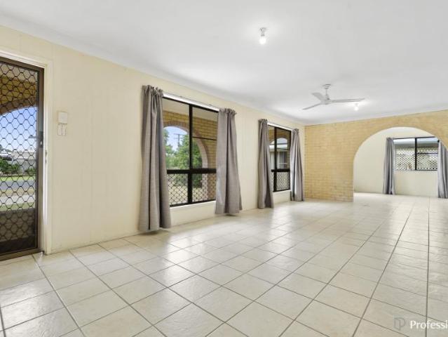 House for sale in Kinka Beach, Livingstone Shire