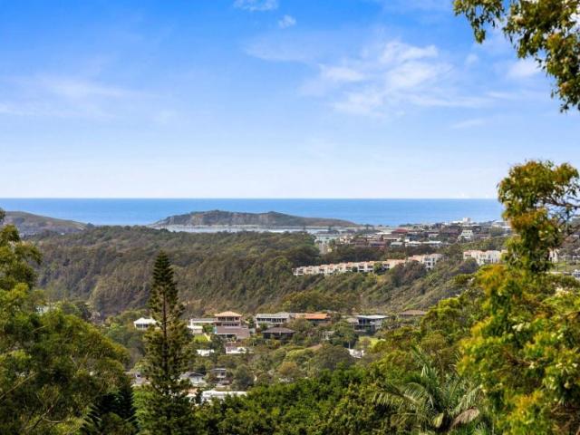 House for sale in Korora Basin, Korora