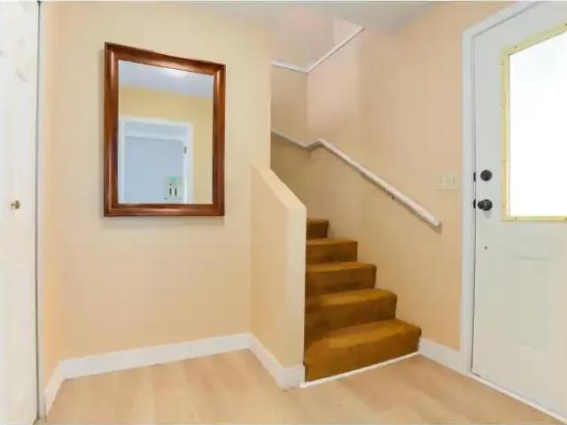 House for rent in Walnut Grove, British Columbia