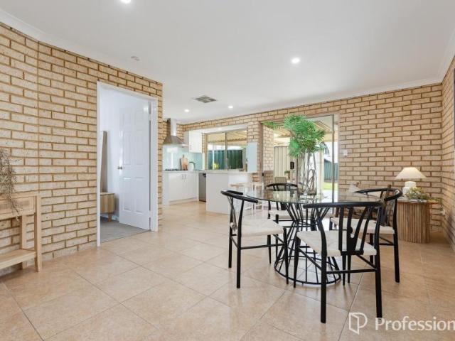 House for sale in Leeming, City of Melville