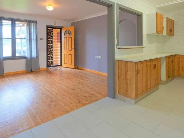 House for rent in Lethbridge, Victoria
