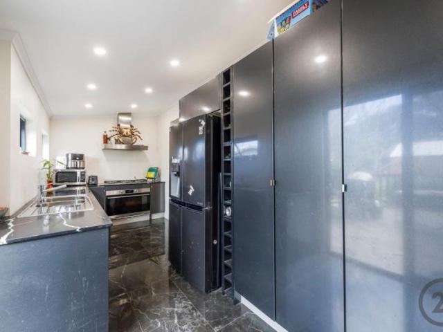 House for sale in Parklands, Western Australia