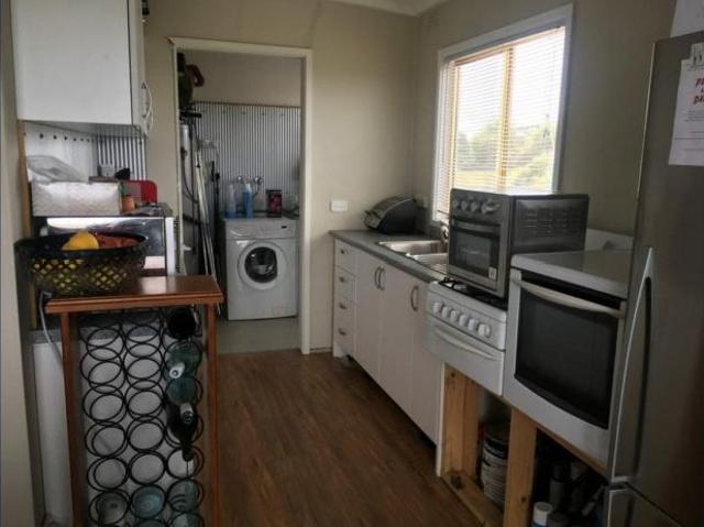 House for sale in Victoria