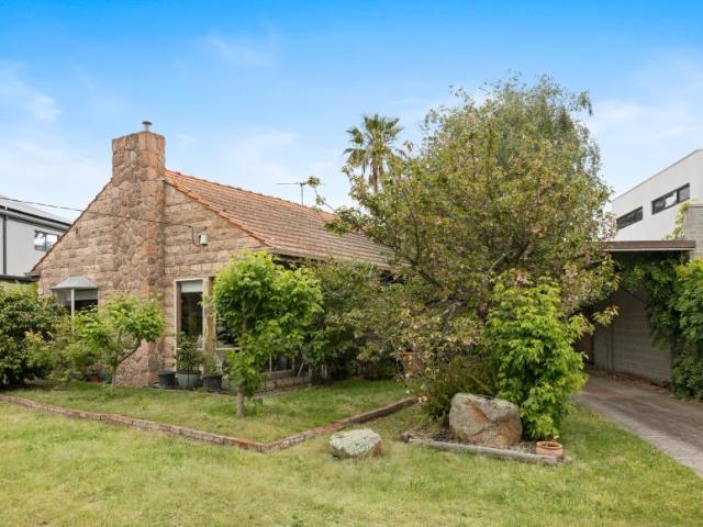 House for sale in Mordialloc, Melbourne